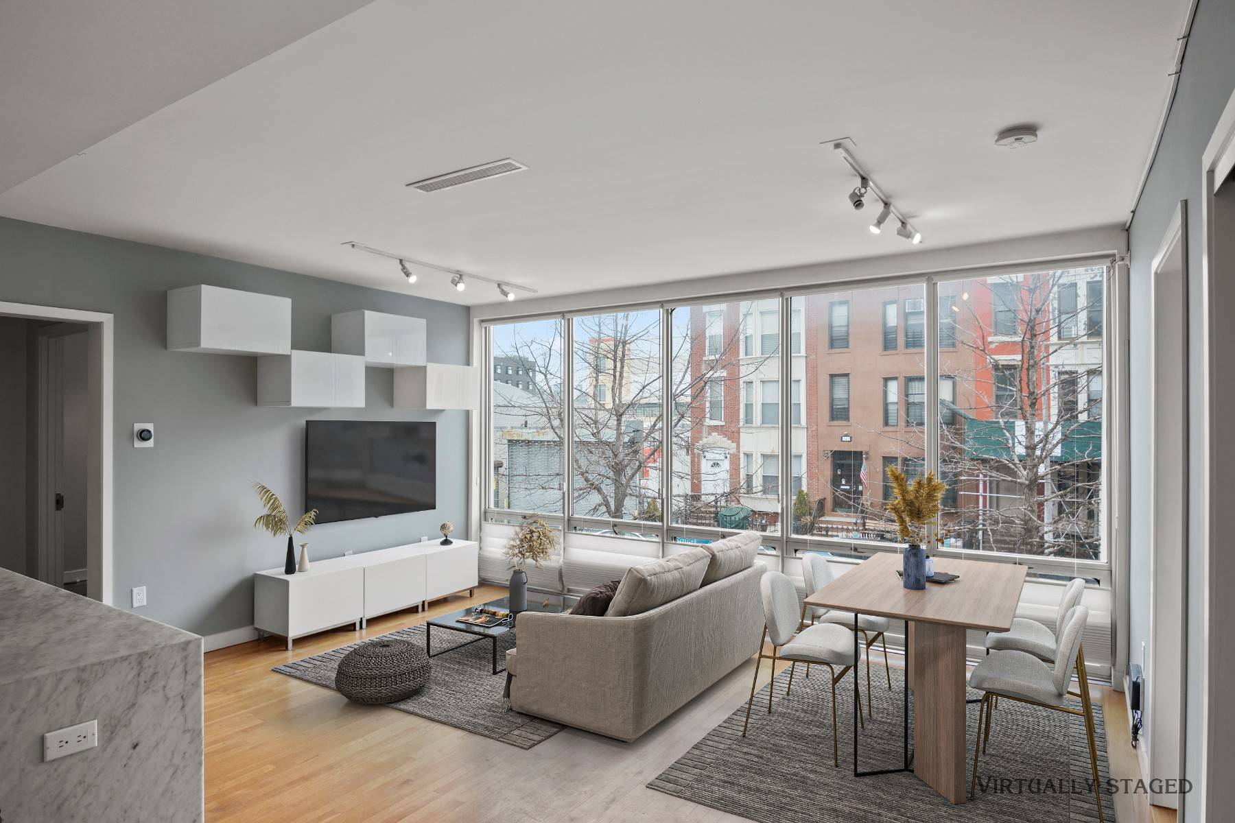 Get cozy in this bright, beautiful and spacious 2 bedroom condo located in a boutique elevator building at the crossroads of Park Slope and Gowanus.