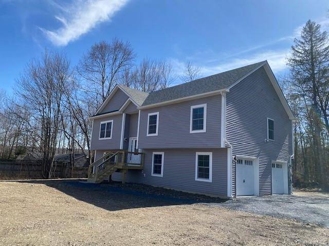 Beautiful New Construction raised ranch bi Level Home located on a 3 acre lot in the quaint Town of Deerpark Orange County.