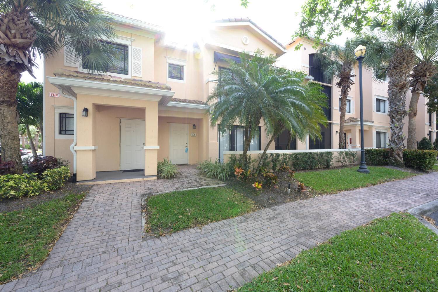 Welcome to the wonderful gated community of San Matera in the heart of Palm Beach Gardens.