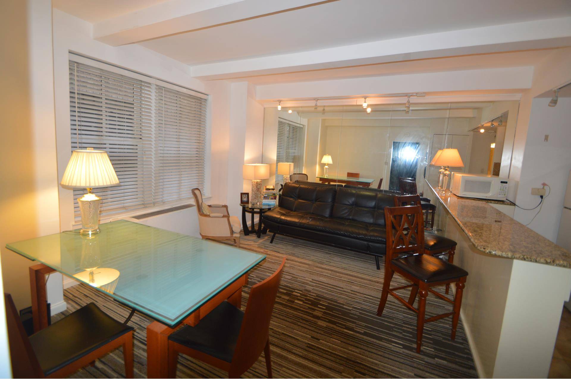 This spacious and open layout one bedroom apartment is located in the convenient central Midtown West neighborhood.