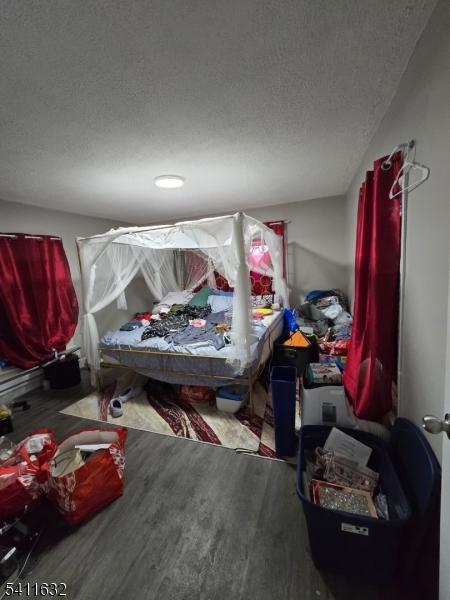 Unit 2 primary bedroom