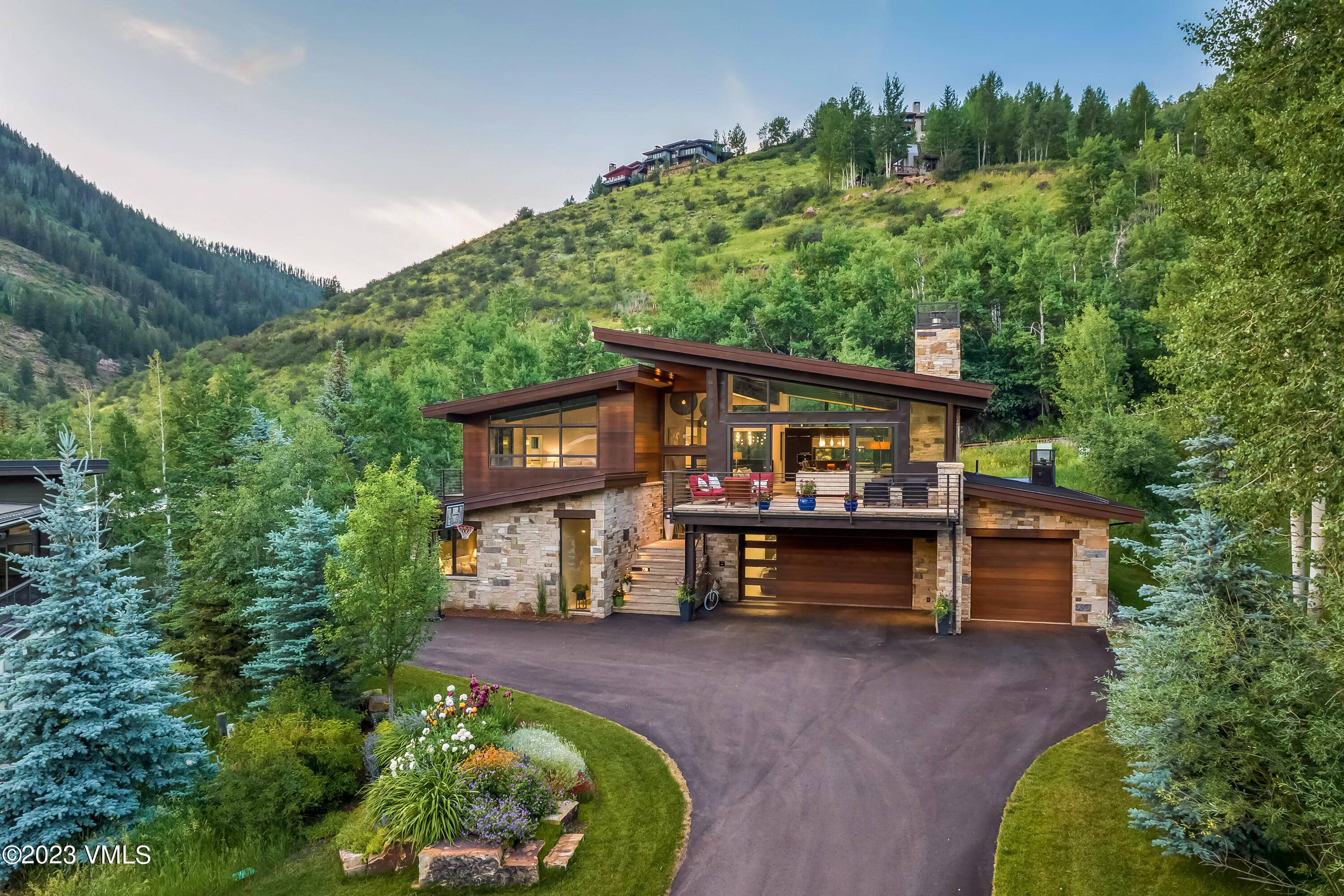 Tucked into an exclusive alpine cul de sac directly across from Vail Mountain, this exquisite example of mountain modern exterior meets Scandinavian hospitality interior captures the essence of Vail living.