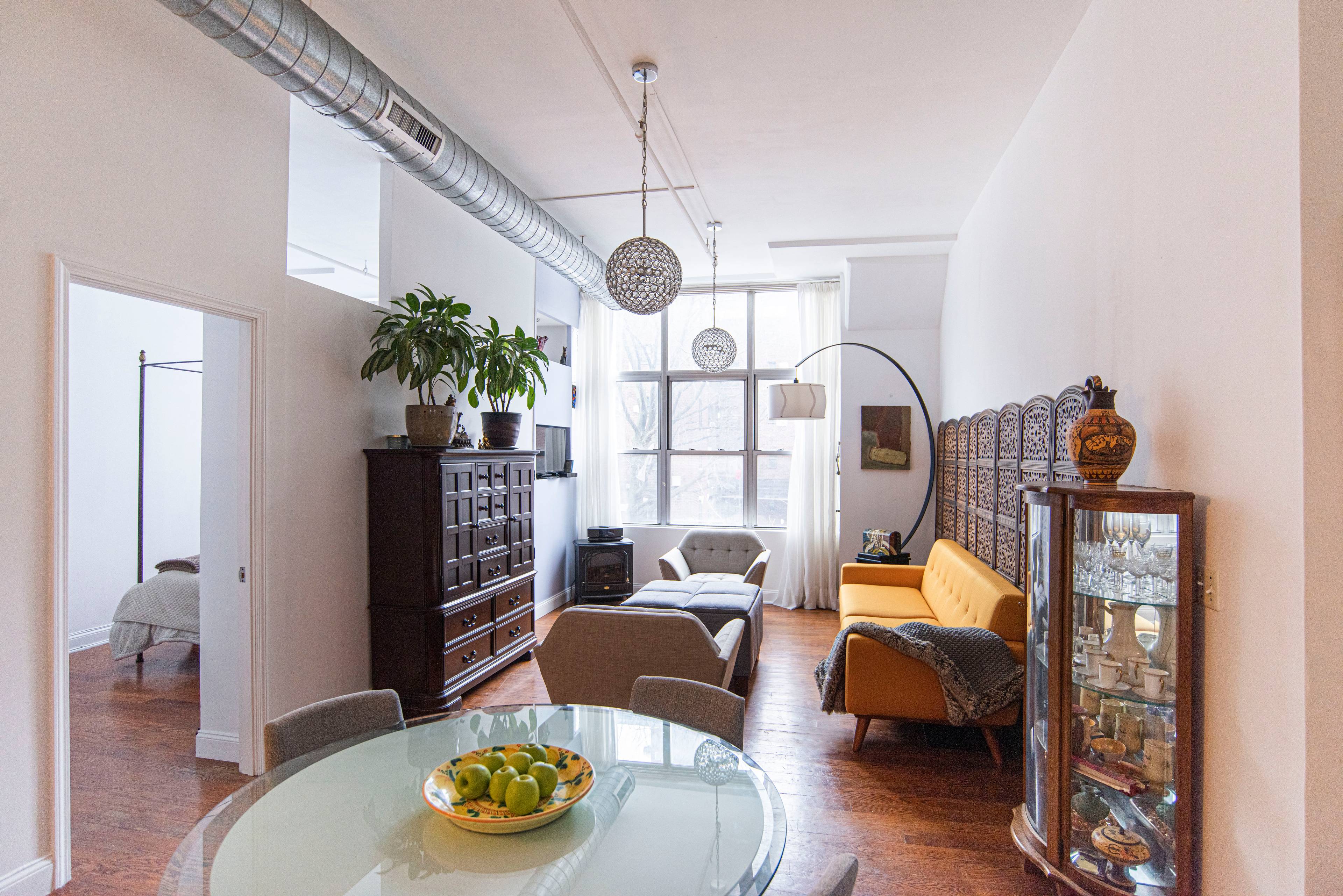 Conveniently located at the foot of the Manhattan Bridge, this loft like one bedroom, one bath apartment inside Brooklyn s coveted Toy Factory complex puts you at the heart of ...