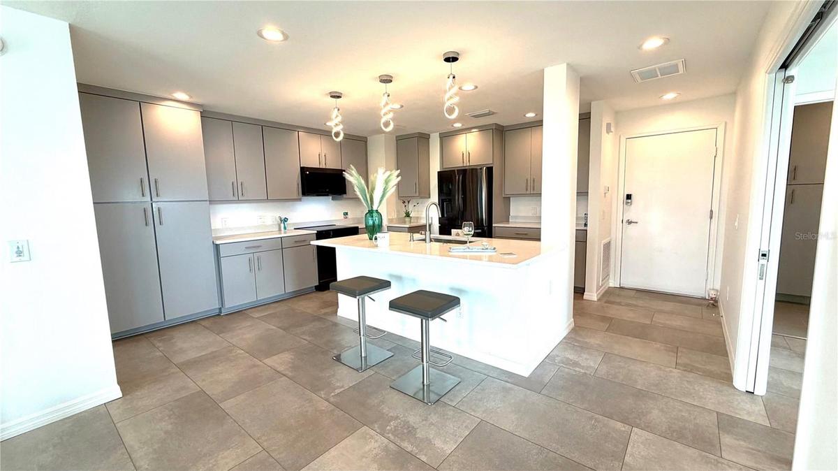 Countertop Seating and Plenty of Storage