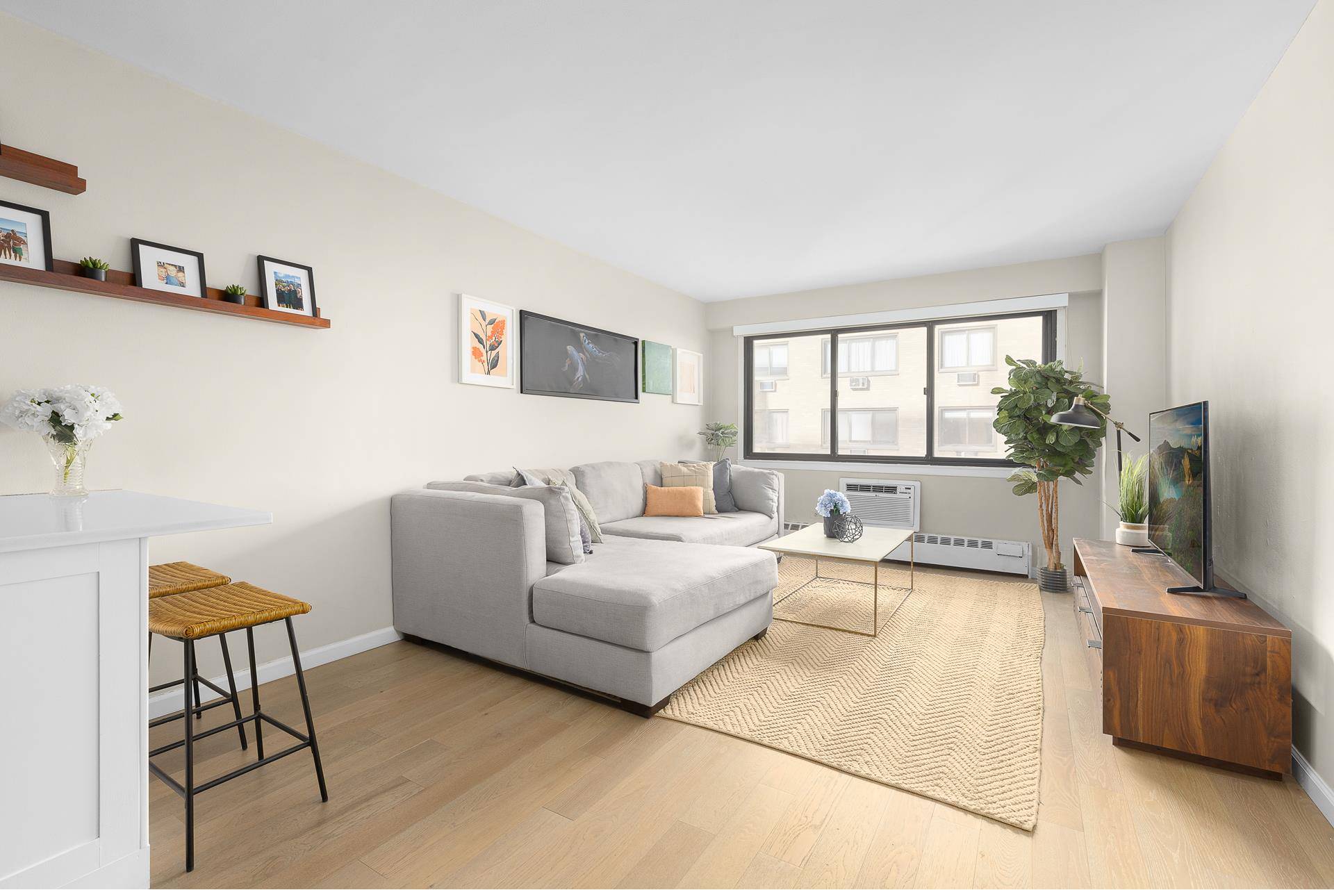 Apartment 11HS at The Chelsea Lane is a mint condition full size 1 bed 1 bath located in the heart of the Flatiron neighborhood.