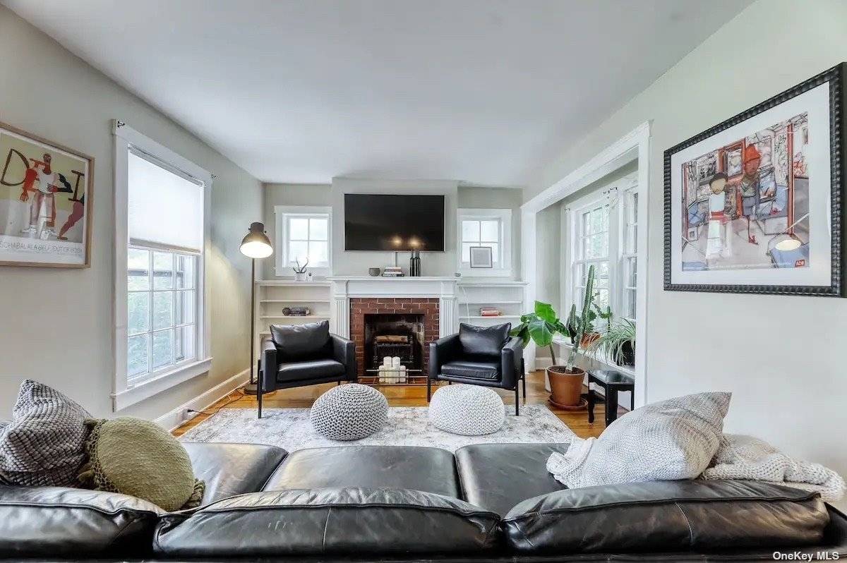 Located in the sought after historical district of Colonial Terrace 1 Norton is truly a magical Colonial home with great natural lighting throughout, smart use of square footage, with well ...