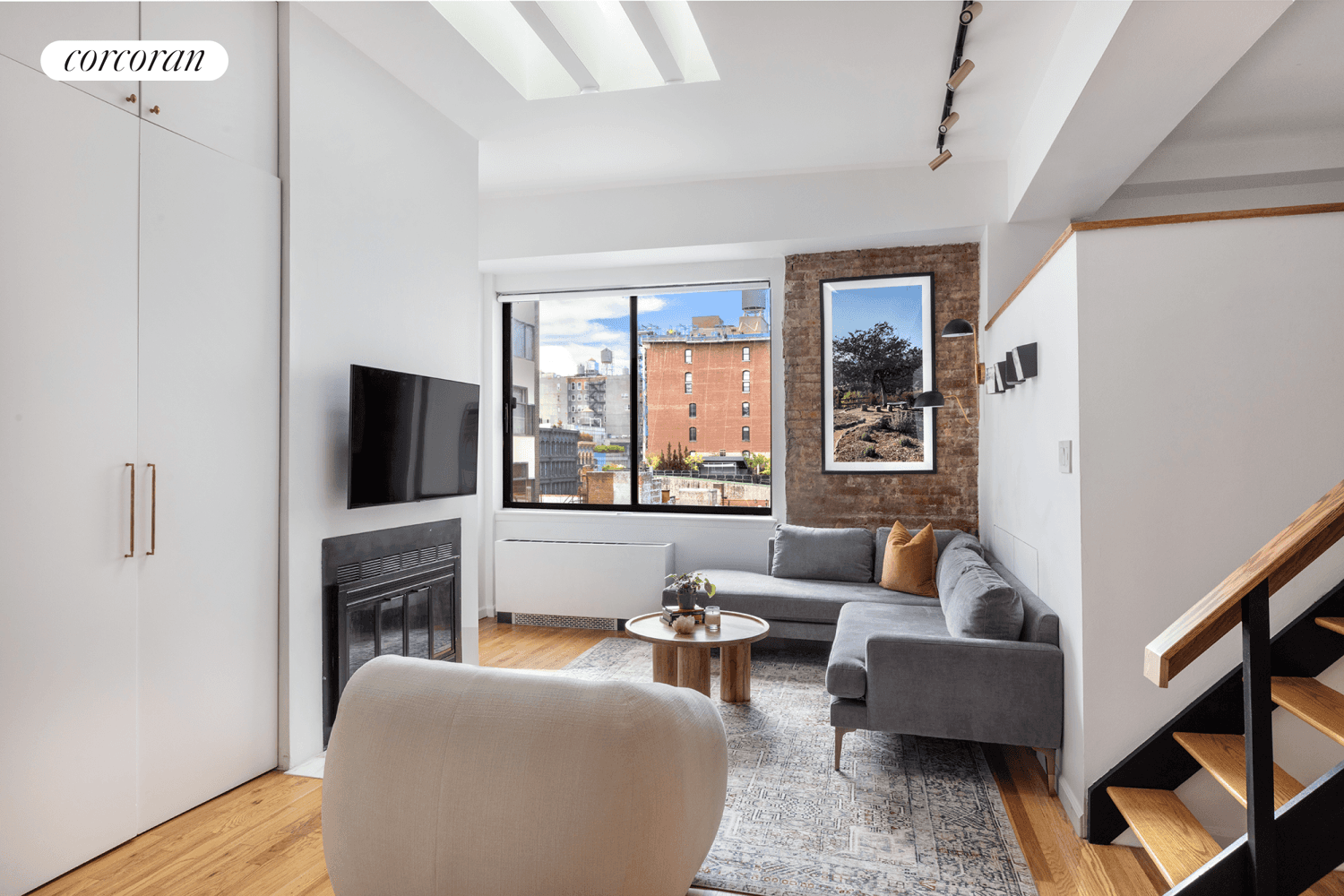 Discover the perfect blend of loft living and tranquility in this newly renovated 1 bedroom nestled at the intersection of NoHo and Greenwich Village.