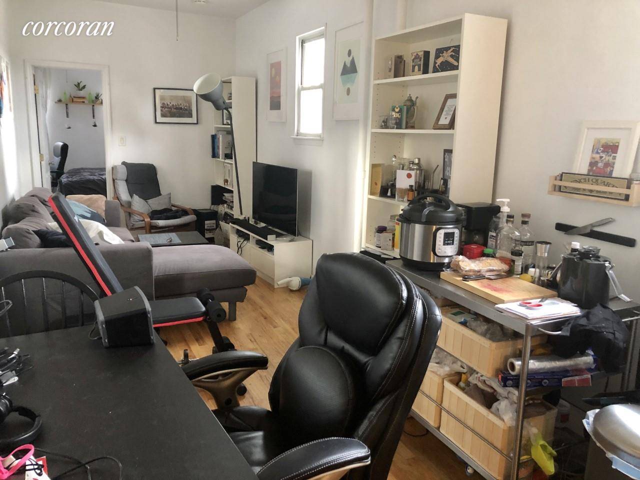 Come home to this charming flex 2 bedroom apartment on a quiet tree lined street in East Williamsburg.