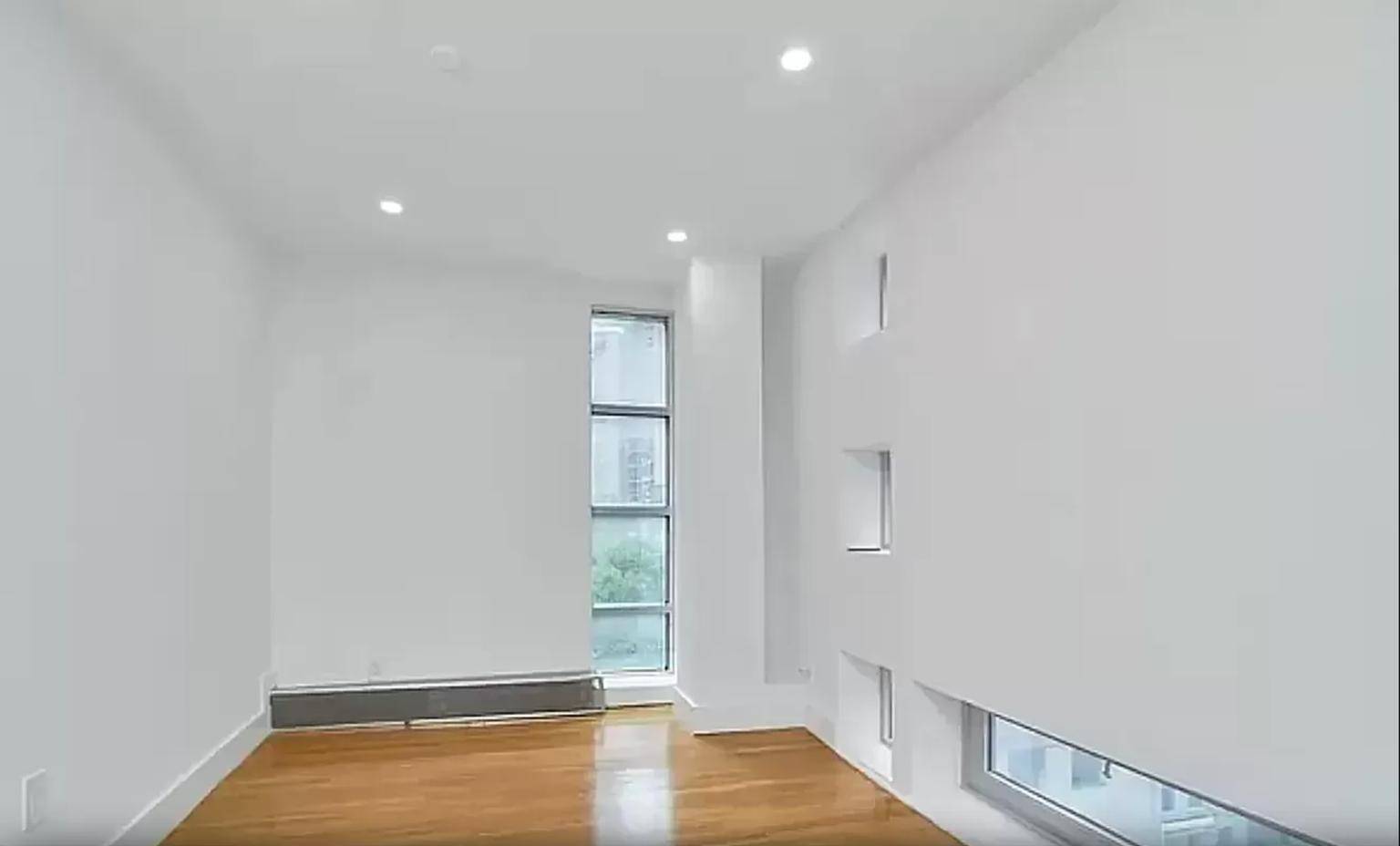 INQUIRE FOR A VIDEOAVAILABLE STARTING JUNE 5Live in this beautiful 3 bedroom 1 bathroom apartment in the heart of Kips Bay in an ELEVATOR building off Lexington Avenue !