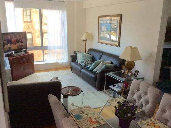Beautiful Corner 1 Bedroom apartment in the heart of Chelsea in an elevator building available for a 12 18 month sublease beginning March 12th.