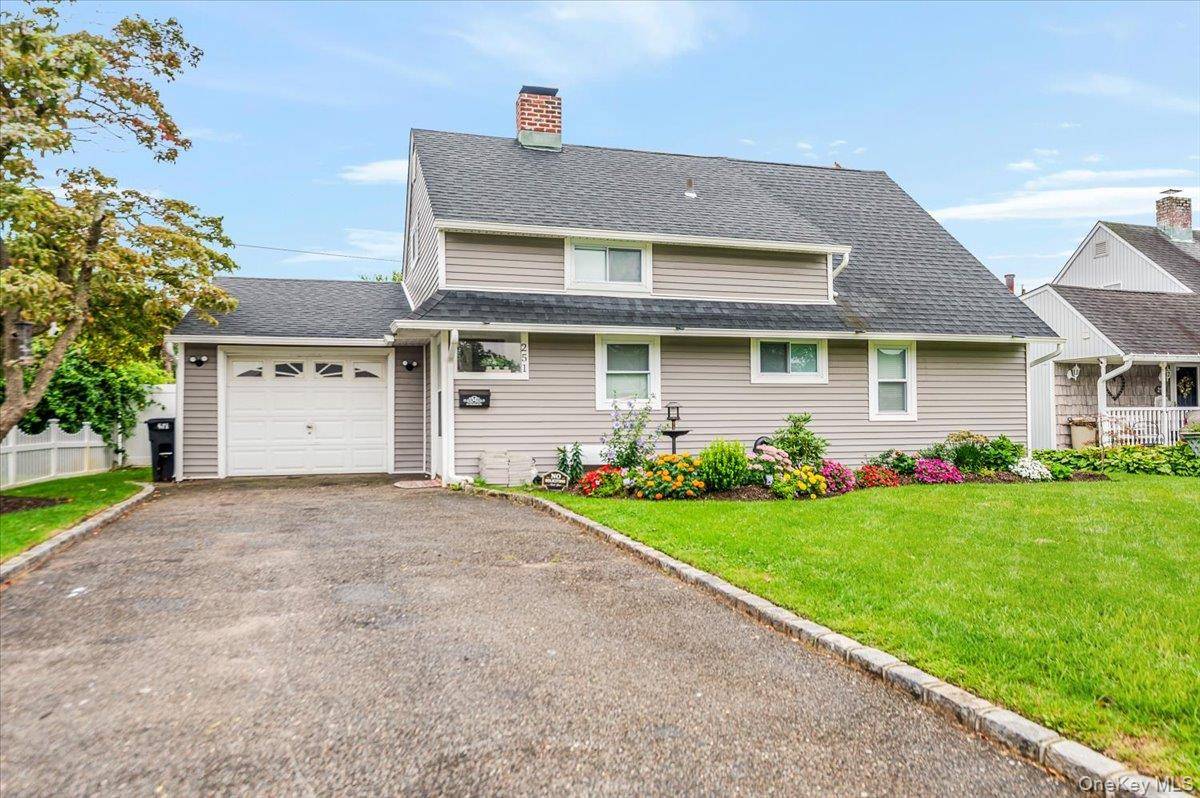 Welcome Home ! This Updated amp ; Mint condition Expanded Cape in the Heart of Levittown features 4 bed 2bath with 2 bedrooms and a full bath on each floor.