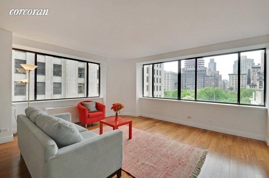 SPRAWLING home with open park and city views at 45 East 25th Street in Flatiron !
