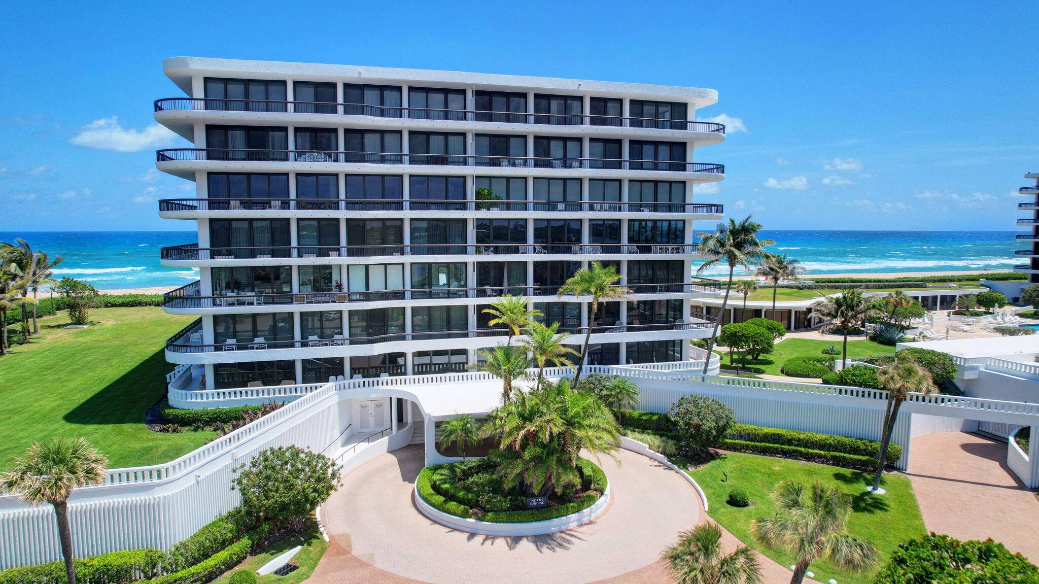 Step into luxury at this exquisite oceanfront rental in Palm Beach.