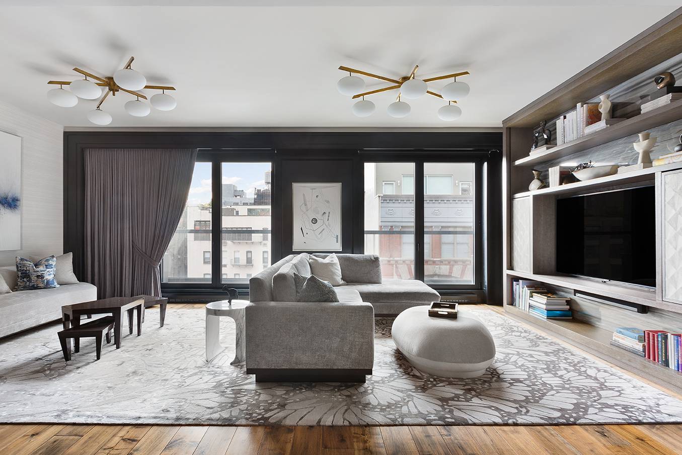 Residence 704 at 155 West 18th Street, is the apartment you have been waiting for.