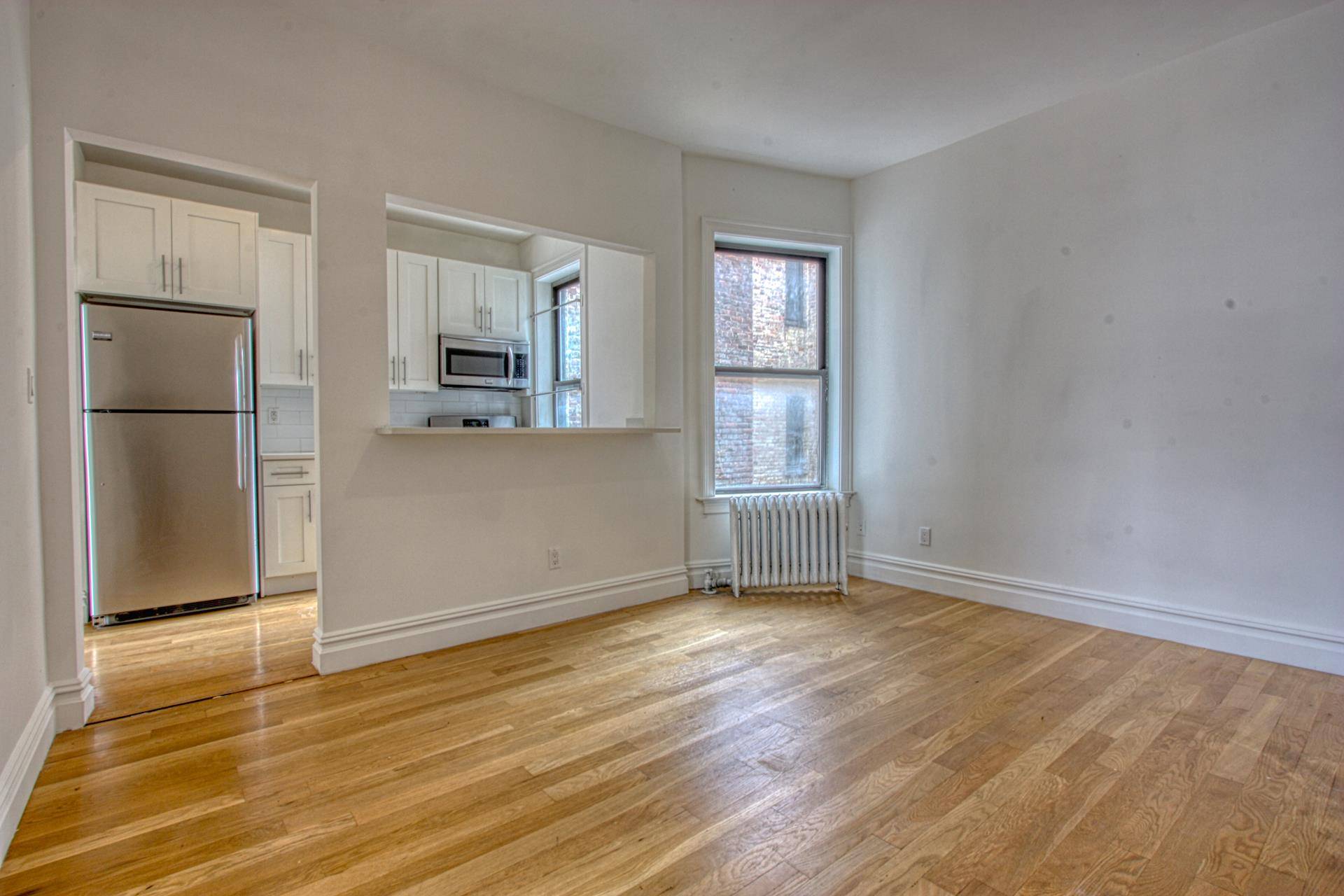 NO FEE ! Make this renovated 3 bed 1 bath apartment your new home in Prospect Lefferts Gardens !