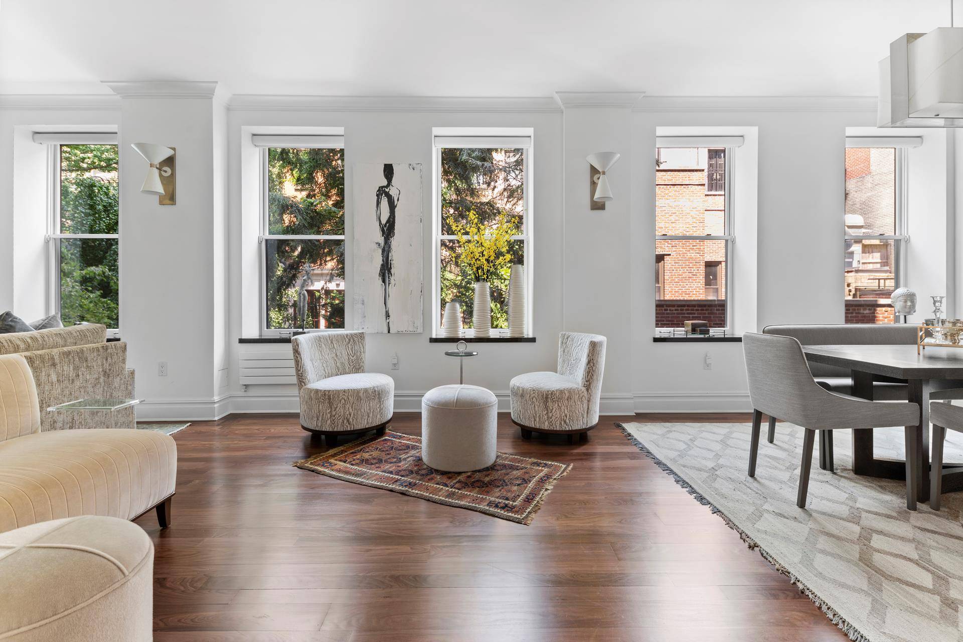 Nestled on a beautiful tree lined townhouse block in the heart of Greenwich Village, 31 West 11th Street is an intimate pre war, full time doorman condominium.
