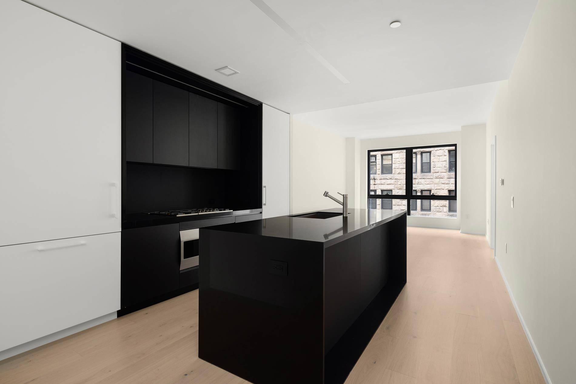 Welcome to 121 E 22nd Street in the charming and hip Gramercy Park !