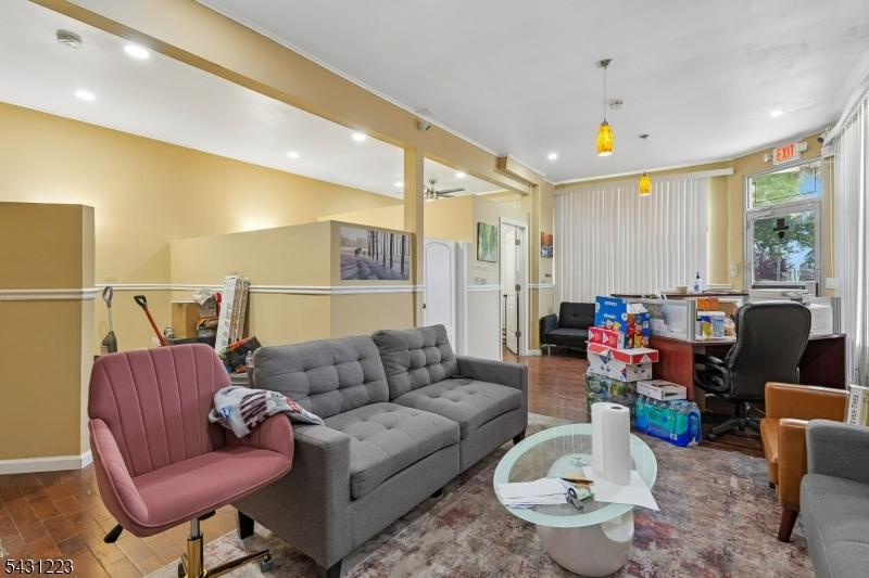 1st Floor Office