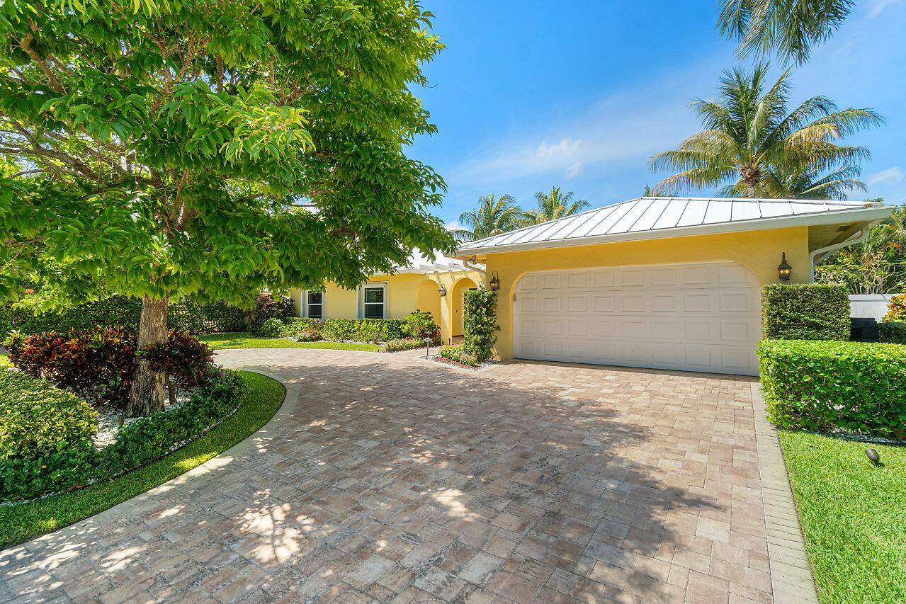 Motivated Seller ! Enjoy this opportunity to live in a renovated, move in ready ranch style home in the desirable Tropic Isle neighborhood of East Delray !