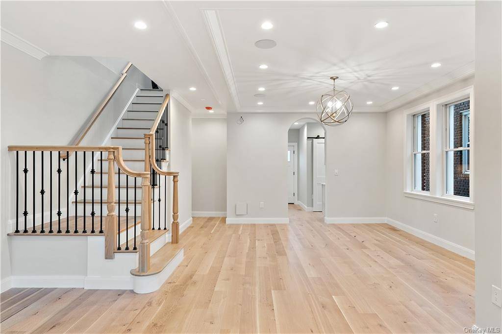 Beautiful fully renovated single family home for rent in charming Woodlawn Heights located a few short blocks from bus, train and metro north with under 30 min express train straight ...