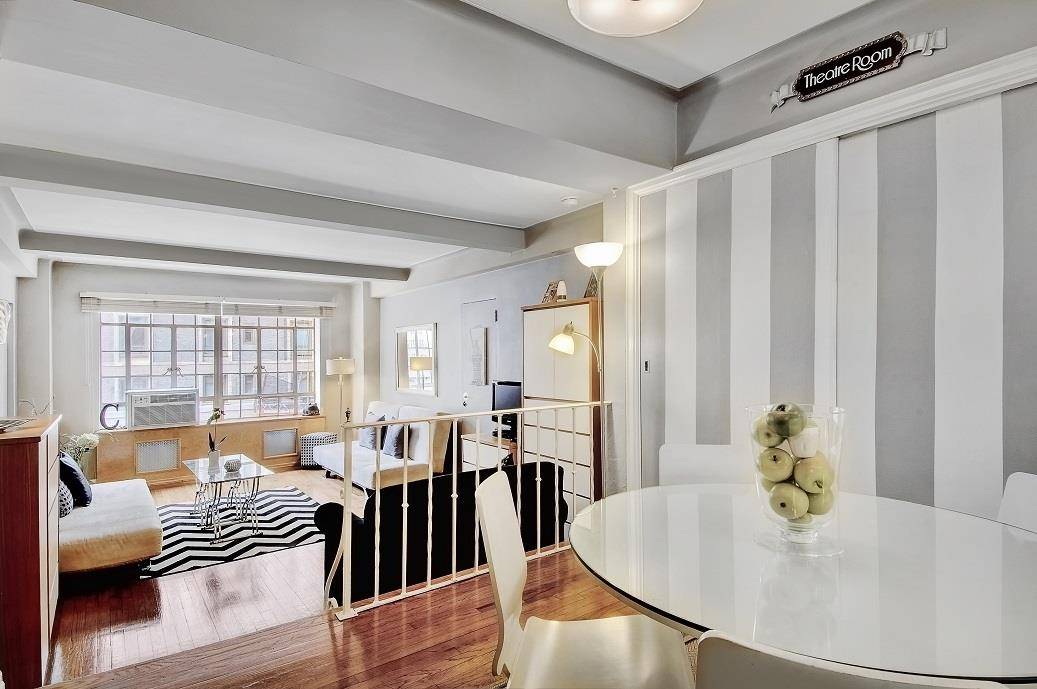 Bring your own vision to this delightfully sunny, south facing, art deco Park Avenue studio apartment with a character all its own.