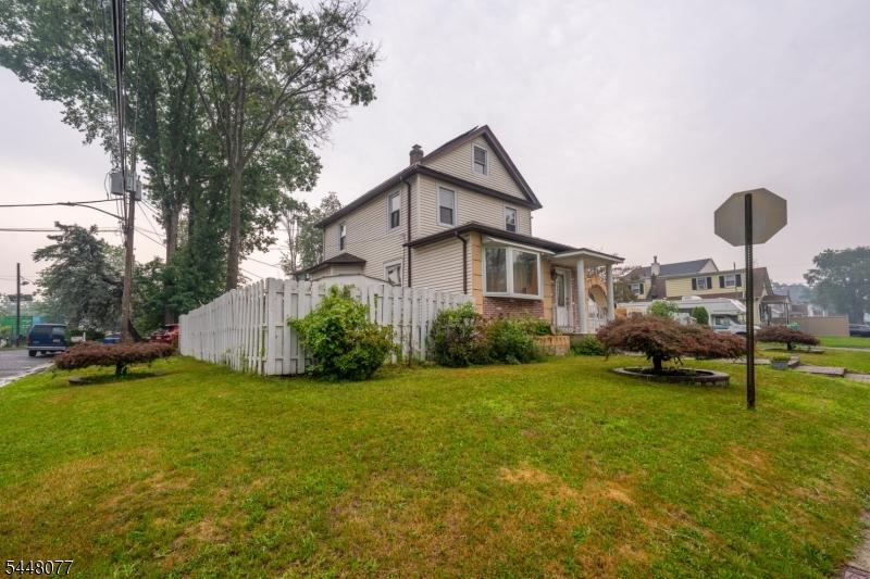 Side Front Yard