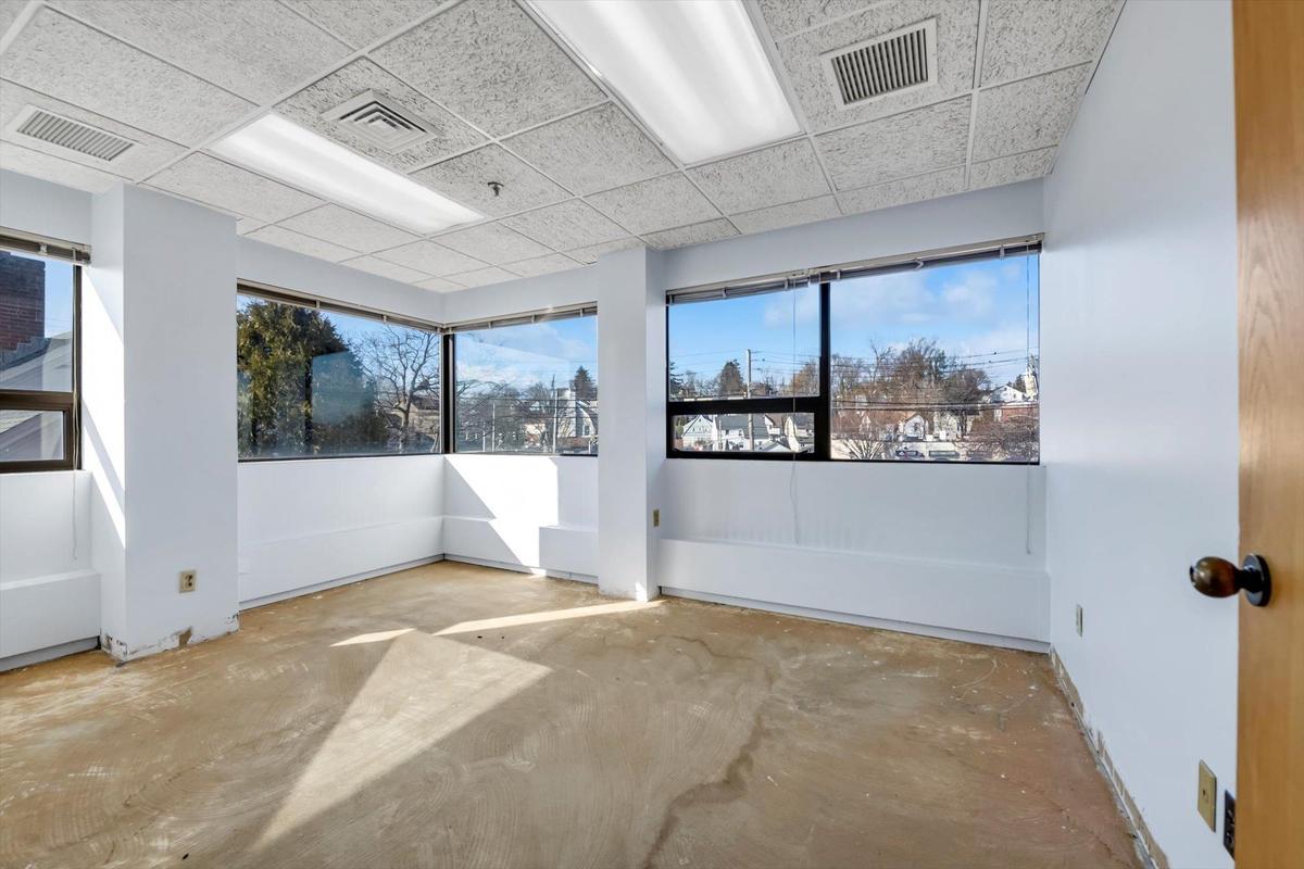 Spare room with a drop ceiling
