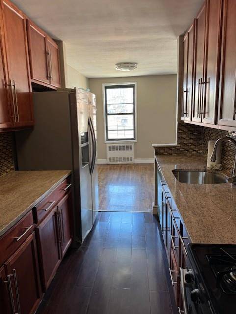 Welcome home to this 2 bedroom, 2 bath coop located in the Kensington section of Brooklyn.