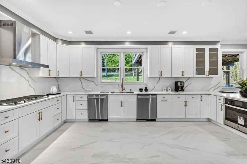 1395 Washington