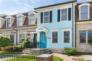 Charming townhouse at the footsteps to downtown Stamford and with downtown Stamford set to fully re open this is the place to be !
