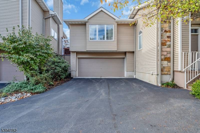 Experience comfort and convenience in this beautiful 2 bedroom, 2.