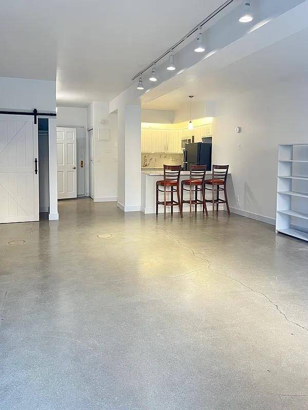 HUGE 400 SF TERRACEWelcome to this gorgeous freshly renovated large studio loft at The Armory in Manhattan s Hell s Kitchen.