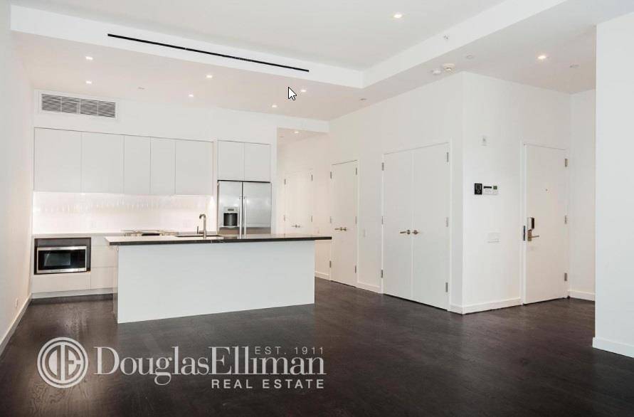 4 bedrooms, 3 bathrooms, upper duplex, in a newly renovated West Village townhouse.