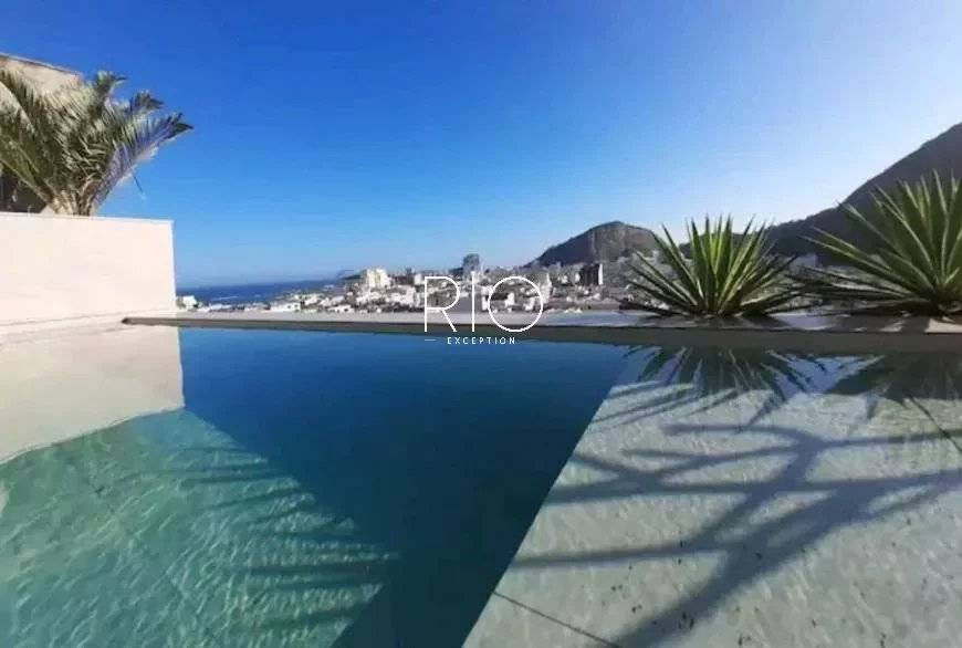 COPACABANA POSTE 4 : beautiful duplex penthouse of 260 m2 with swimming pool - cinematic view - 5 bedrooms - 10 garage spaces !