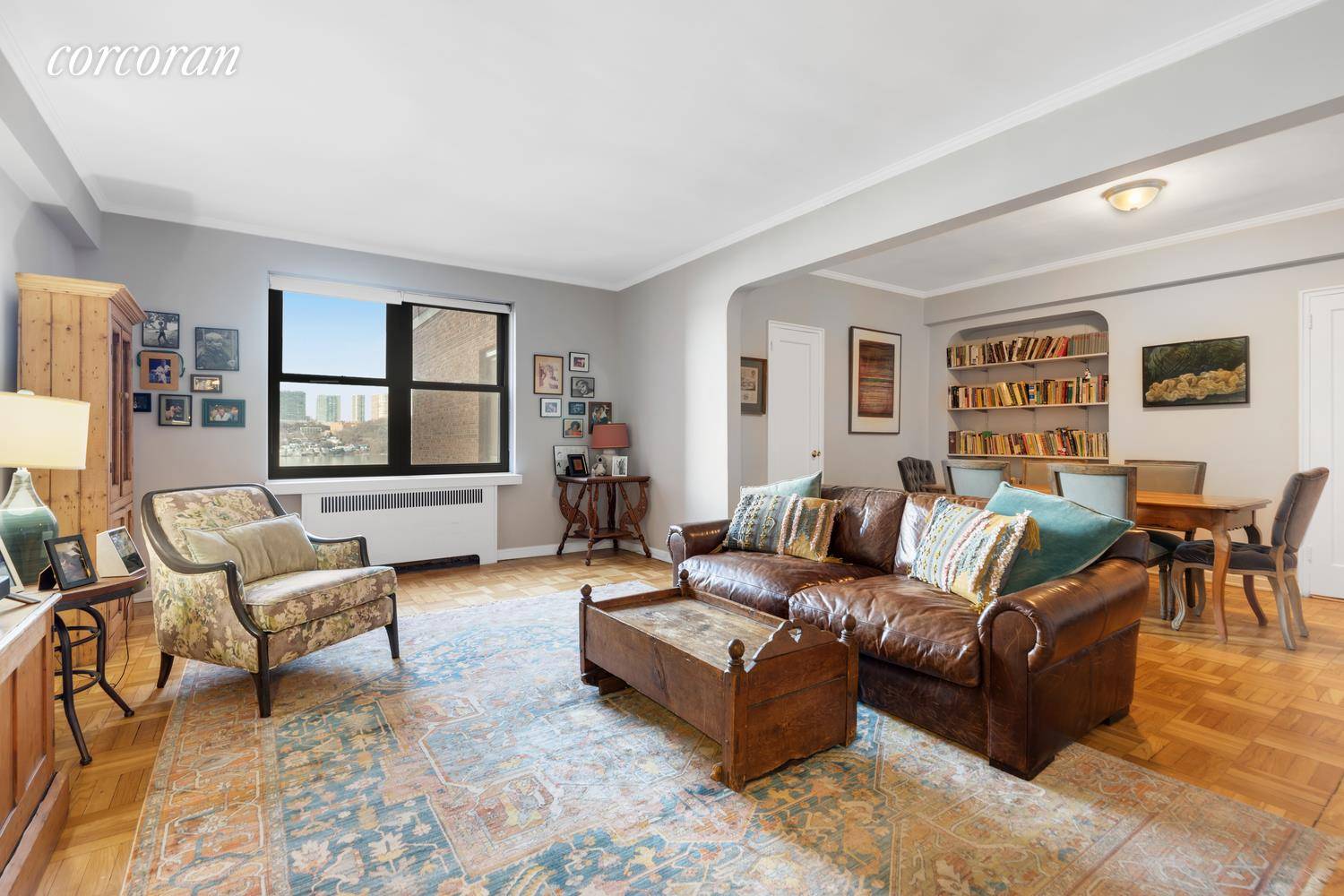 Bright and gracious, this large, west facing, prewar one bedroom home features beautiful, direct Hudson River views and is superbly located in an excellent full service building in a very ...