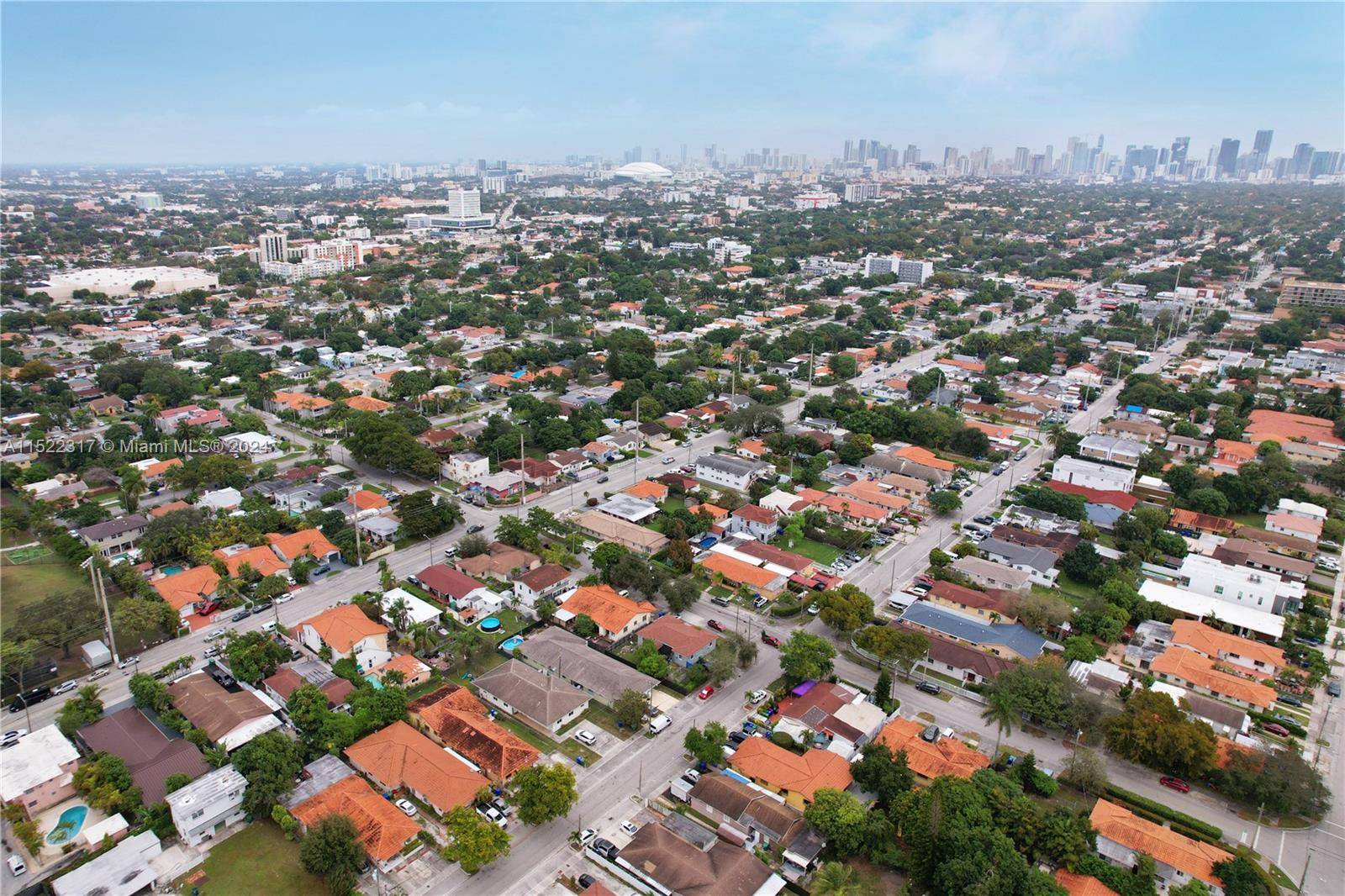 ACCORDING TO COUNTY RECORD Primary Land Use 0802 MULTIFAMILY 2 9 UNITS 2 LIVING UNITS EXCELLENT LOCATION CORAL GABLES SCHOOLS NEAR CORAL WAY NO HOA !