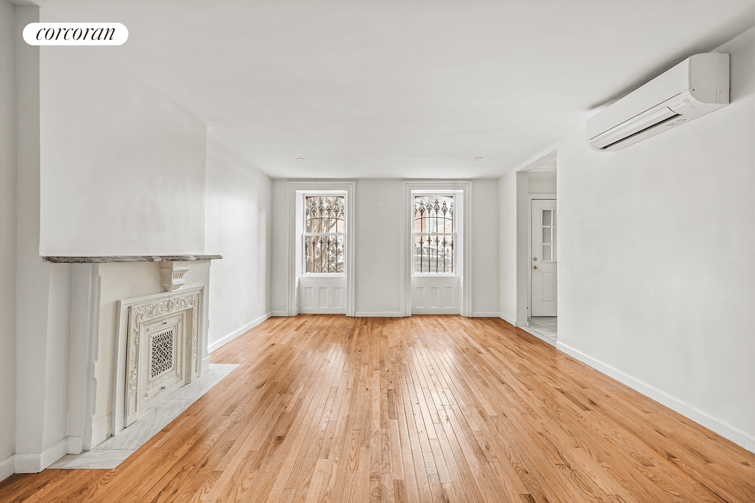187 6th Ave, GardenStep into this beautiful recently renovated garden apartment and feel right at home in prime Park Slope.