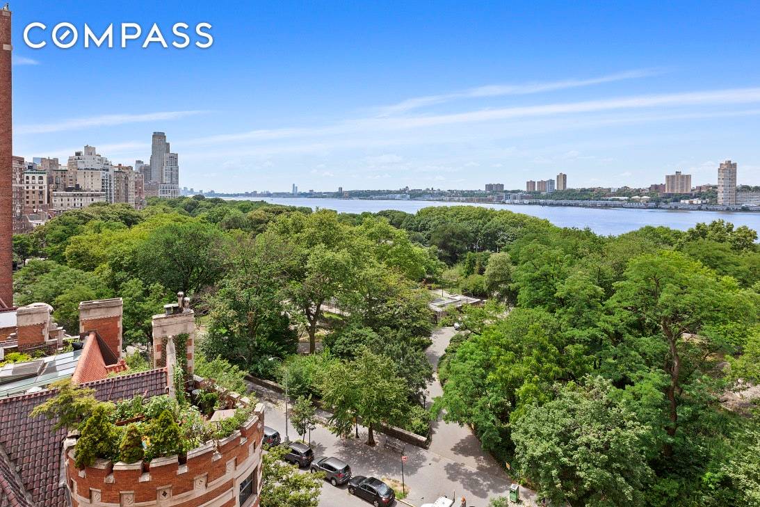 Sweeping Riverside Park and Hudson River views greet you from all of the major rooms of this palatial, Classic 6 room home !