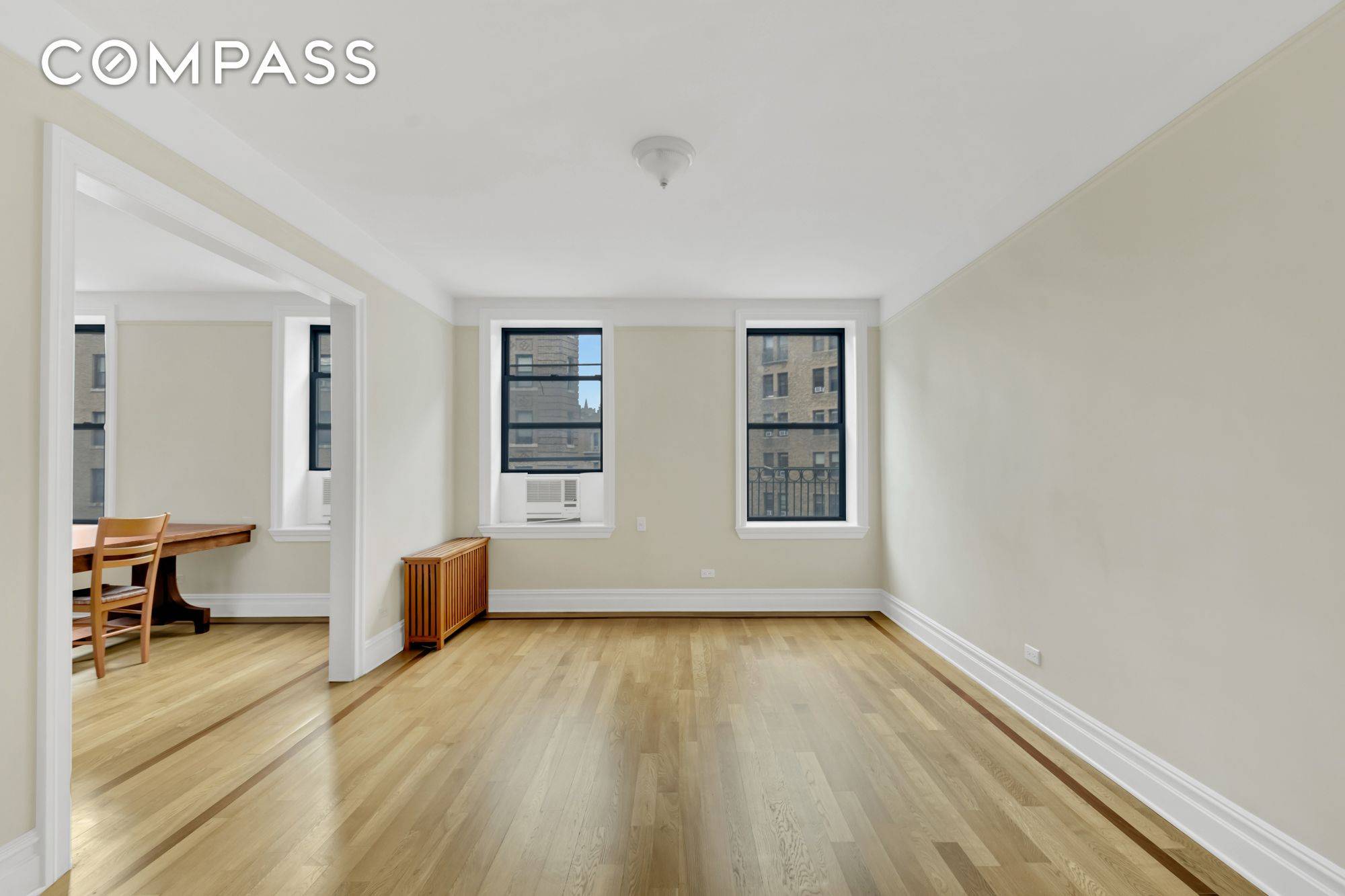 Welcome to this impressive 2 Bed 1 Bath condo apartment perched on the top floor in the bucolic Audubon Park Historic District of southern Washington Heights.