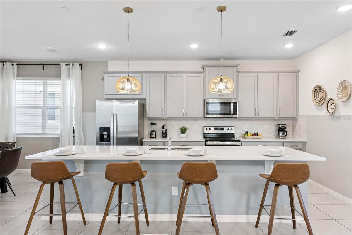 Kitchen with quartz counters