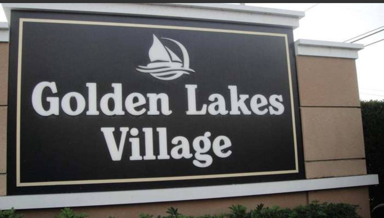 Newly updated first floor unit in Golden Lakes Village.