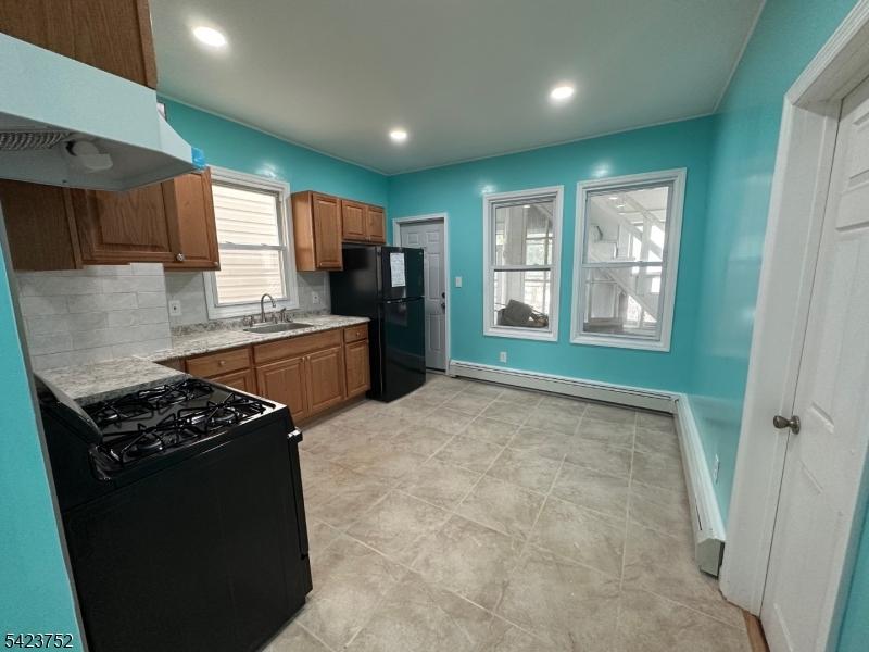 Unit 2 kitchen