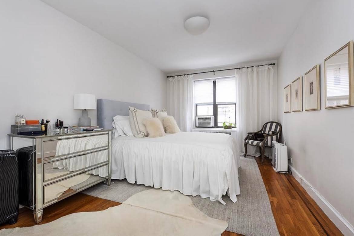 Prime Midtown East 2 Bedroom apartment with in unit Washer and Dryer and Renovated Kitchen and Bathroom.