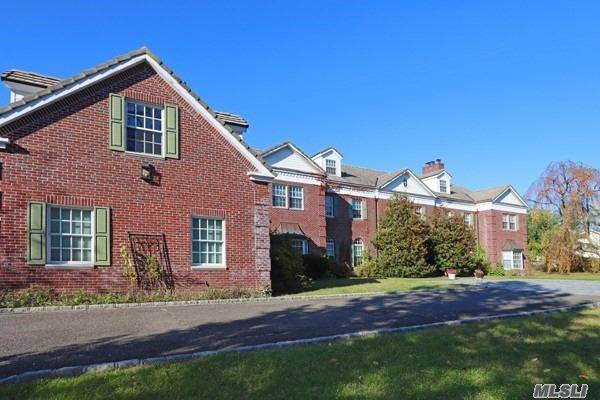 Majestic Estate 11, 912 sq ft Brick Colonial, 6 beds, 6.