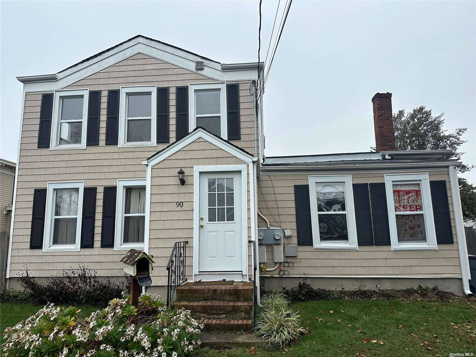 Don't miss out on this 4 bedroom 2 bath house located in the heart of Islip close to all