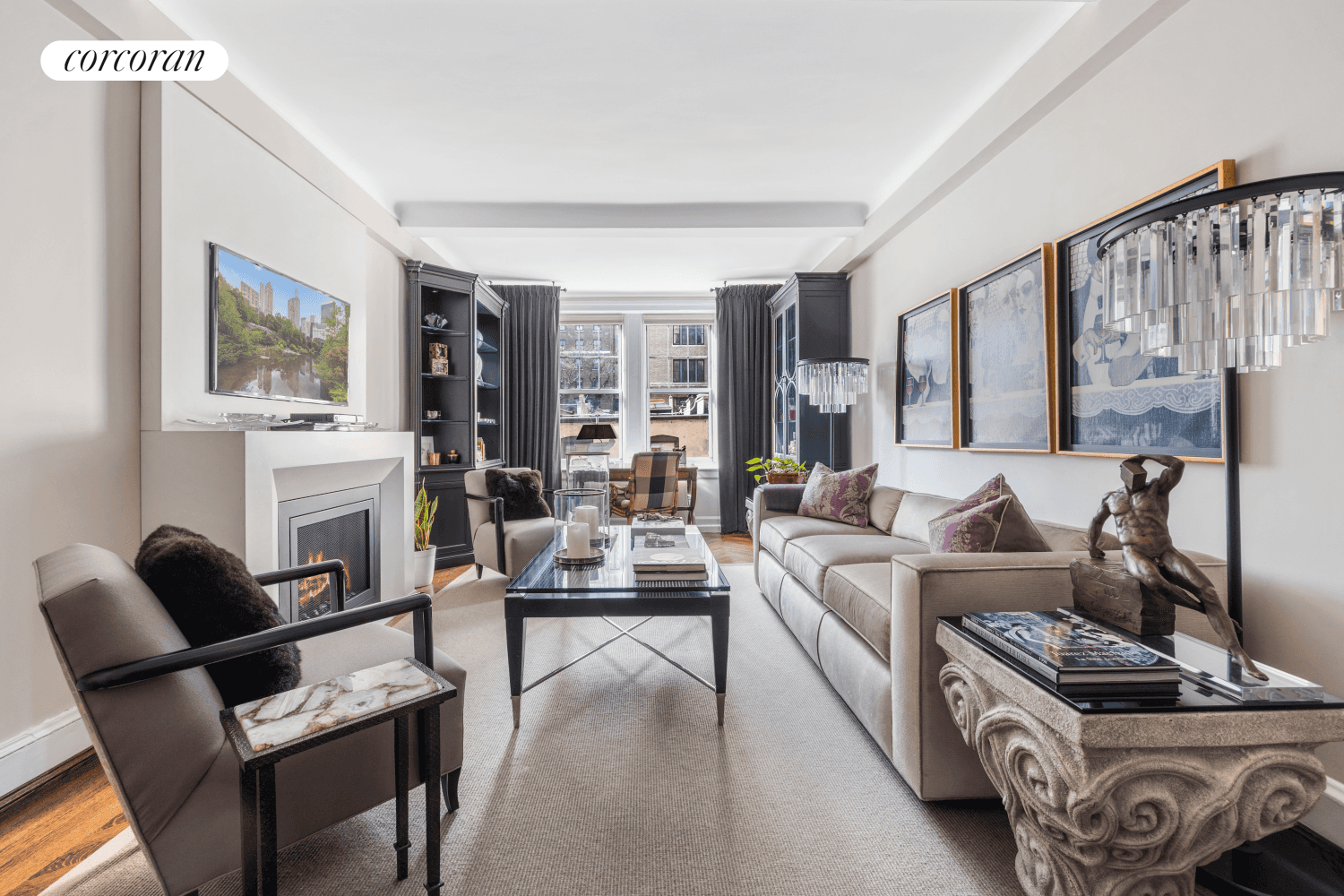 Unit 409 is a large south facing one bedroom in The Beekman, 575 Park Avenue, a luxurious white glove cooperative residence at the corner of East 63rd Street and Park ...