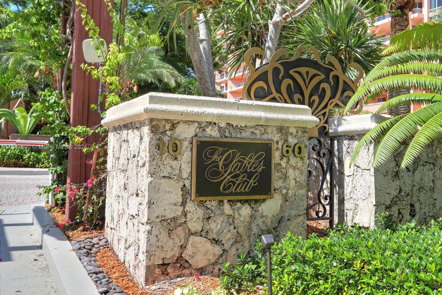 Welcome to Resort Style Living at The Gables Club !