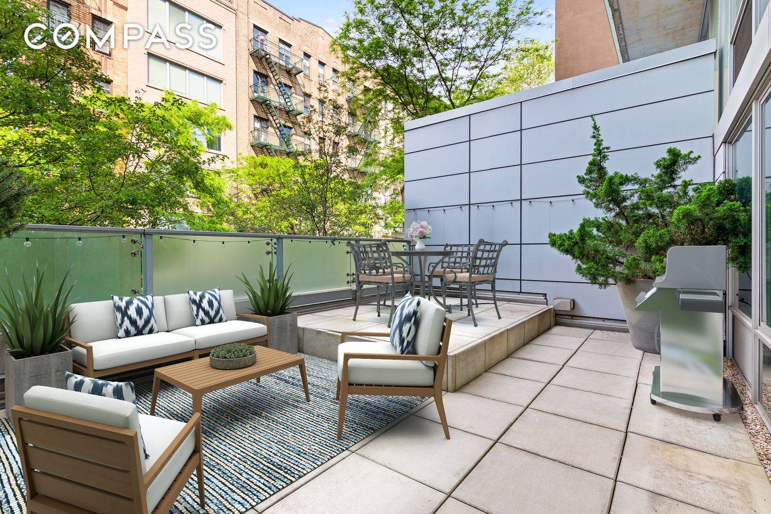 PRIVATE TERRACE 14 10 Residence 2G is a modern one bedroom apartment in the heart of Hell s Kitchen.