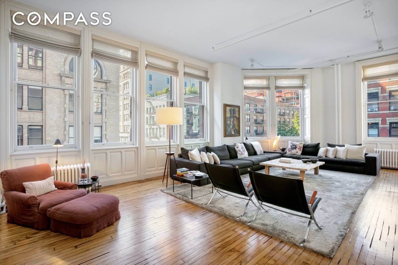 SHOWSTOPPER ON BROADWAY You ll instantly fall in love with this industrial downtown loft located in the heart of NoHo in one of the most ornate surviving 19th century buildings ...