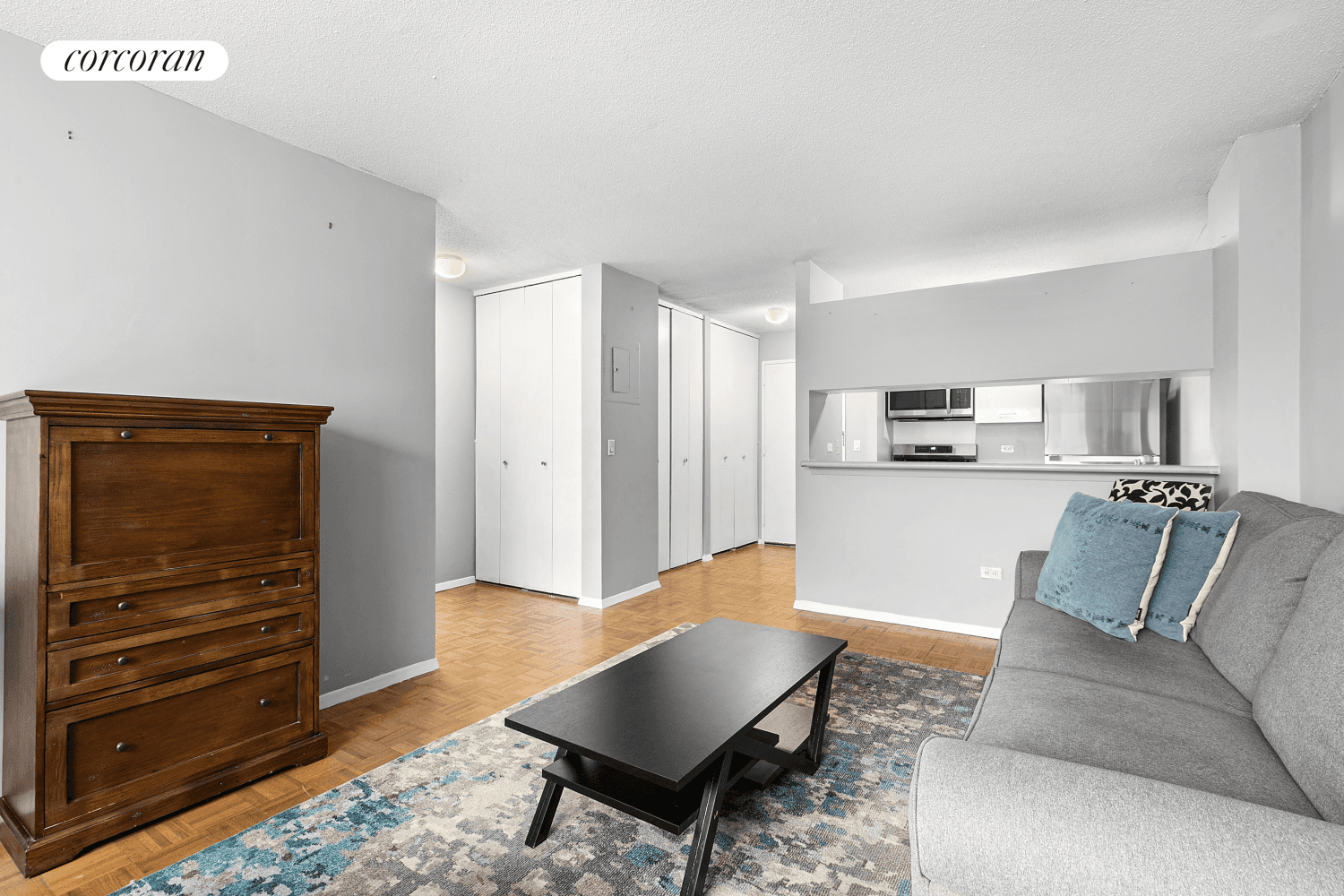 Lease Fell Through A True GemWelcome to a sunny, bright east facing one bedroom condo with a tree lined street view looking over Battery Place.